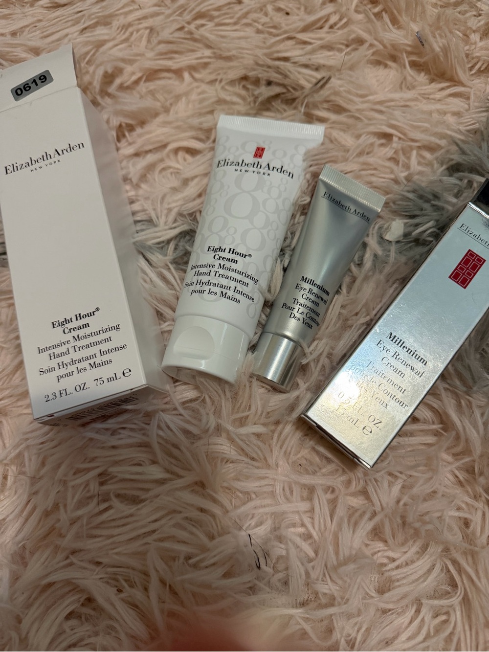 Elizabeth Arden White & Silver Skincare Cream Duo